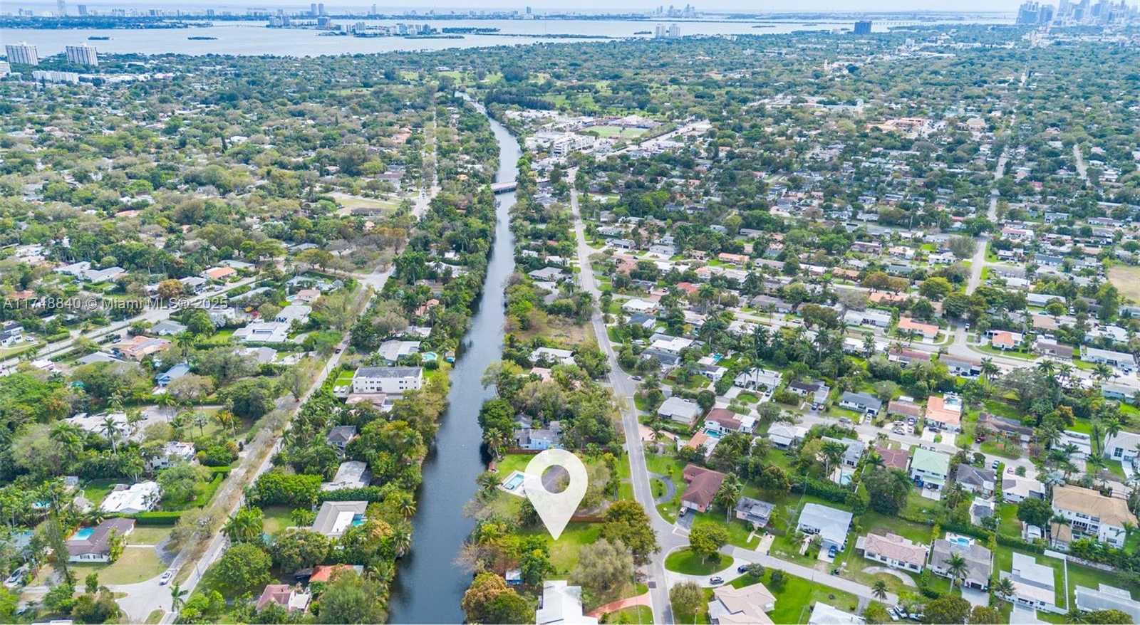 Small Image of 11701 WEST BISCAYNE CANAL RD, Miami Number 16