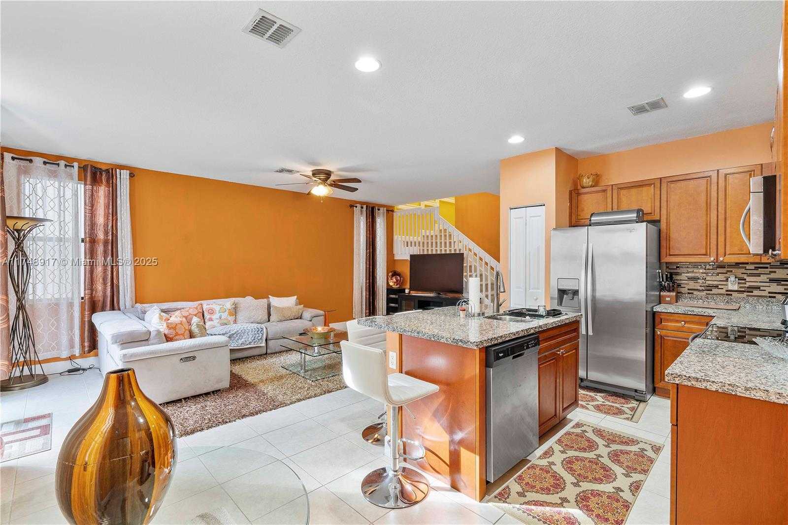 Small Image of 4636 NORTH WEST 58TH ST, Tamarac Number 13