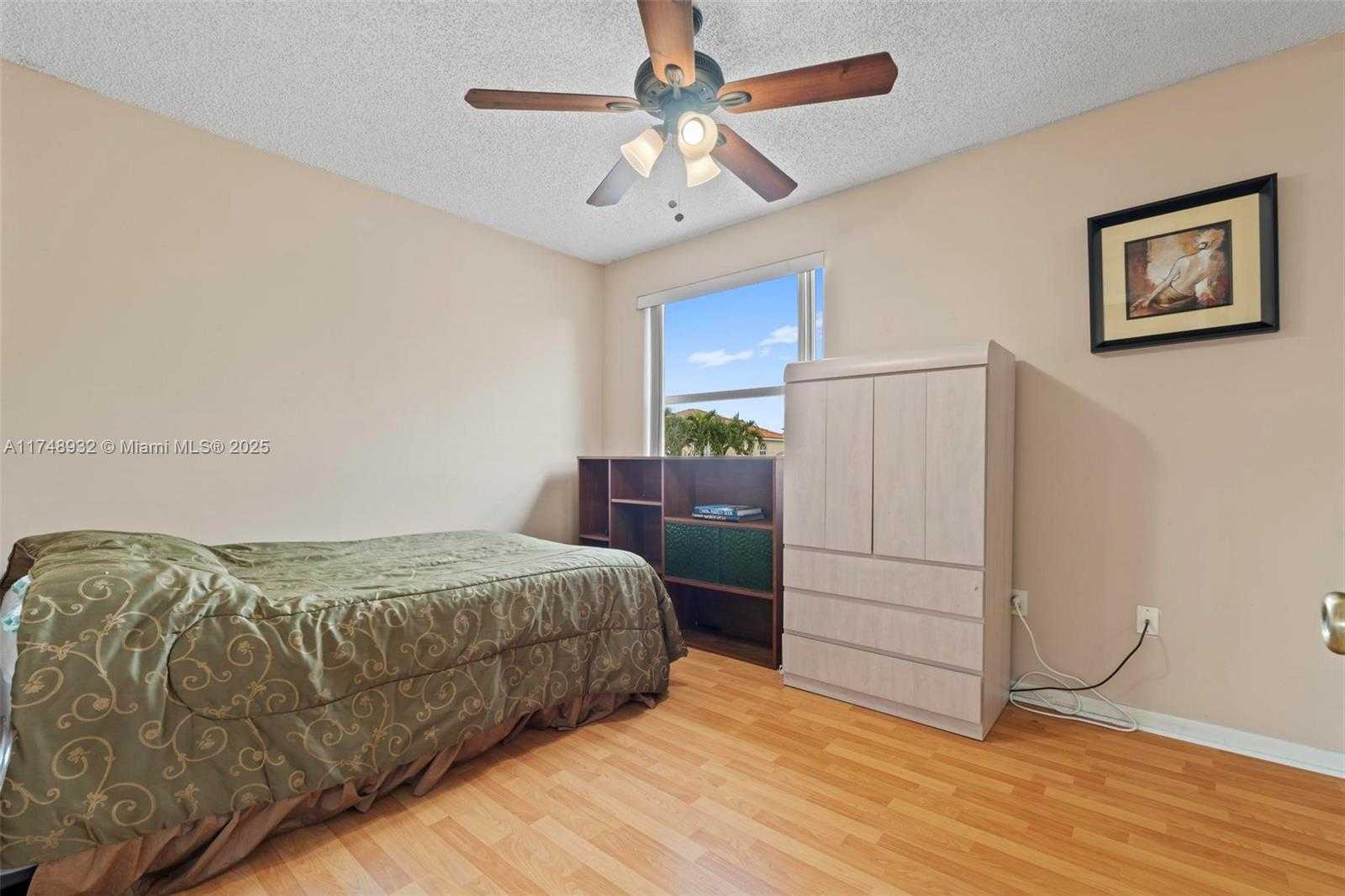 Small Image of 15181 NORTH WEST 6TH CT, Pembroke Pines Number 21