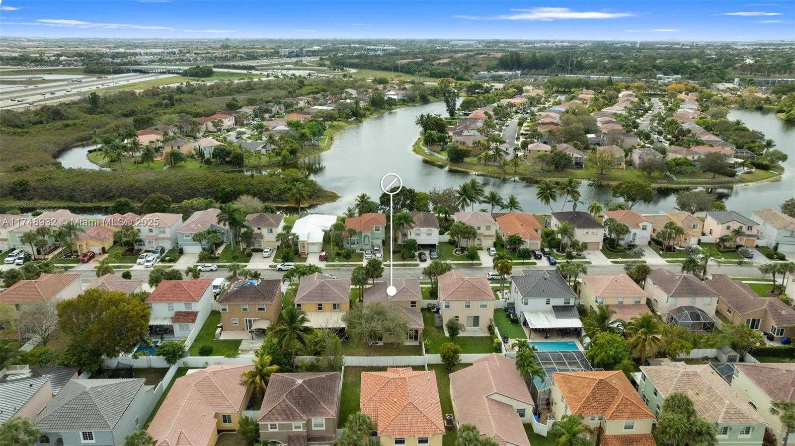 Small Image of 15181 NORTH WEST 6TH CT, Pembroke Pines Number 29