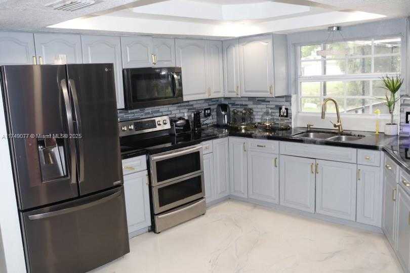 Small Image of 3931 NORTH WEST 108TH DR, Coral Springs Number 4