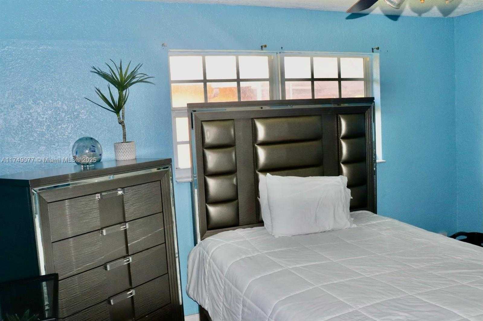 Small Image of 3931 NORTH WEST 108TH DR, Coral Springs Number 5