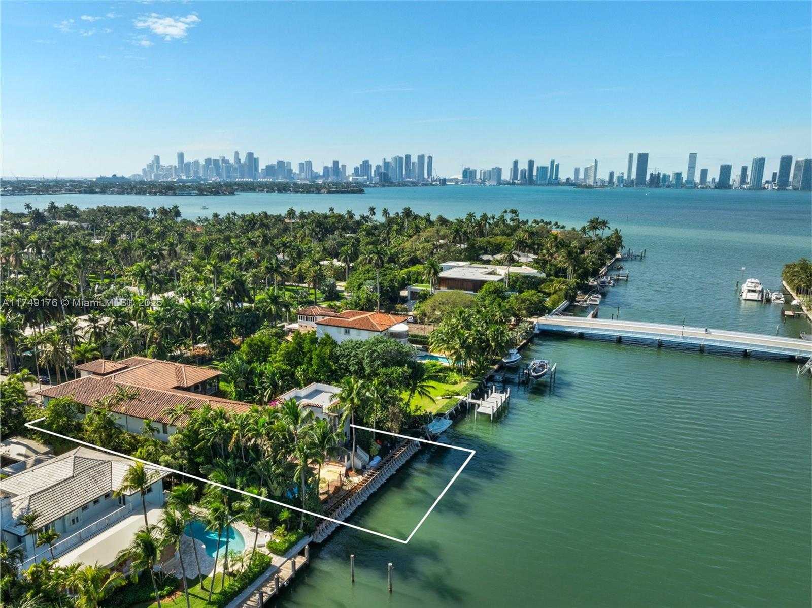 Small Image of 1535 WEST 27TH ST, Miami Beach Number 14