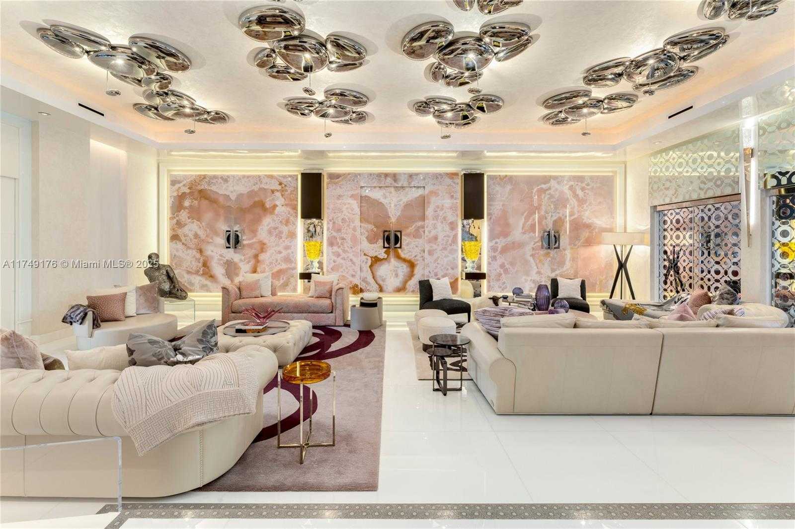 Small Image of 1535 WEST 27TH ST, Miami Beach Number 2