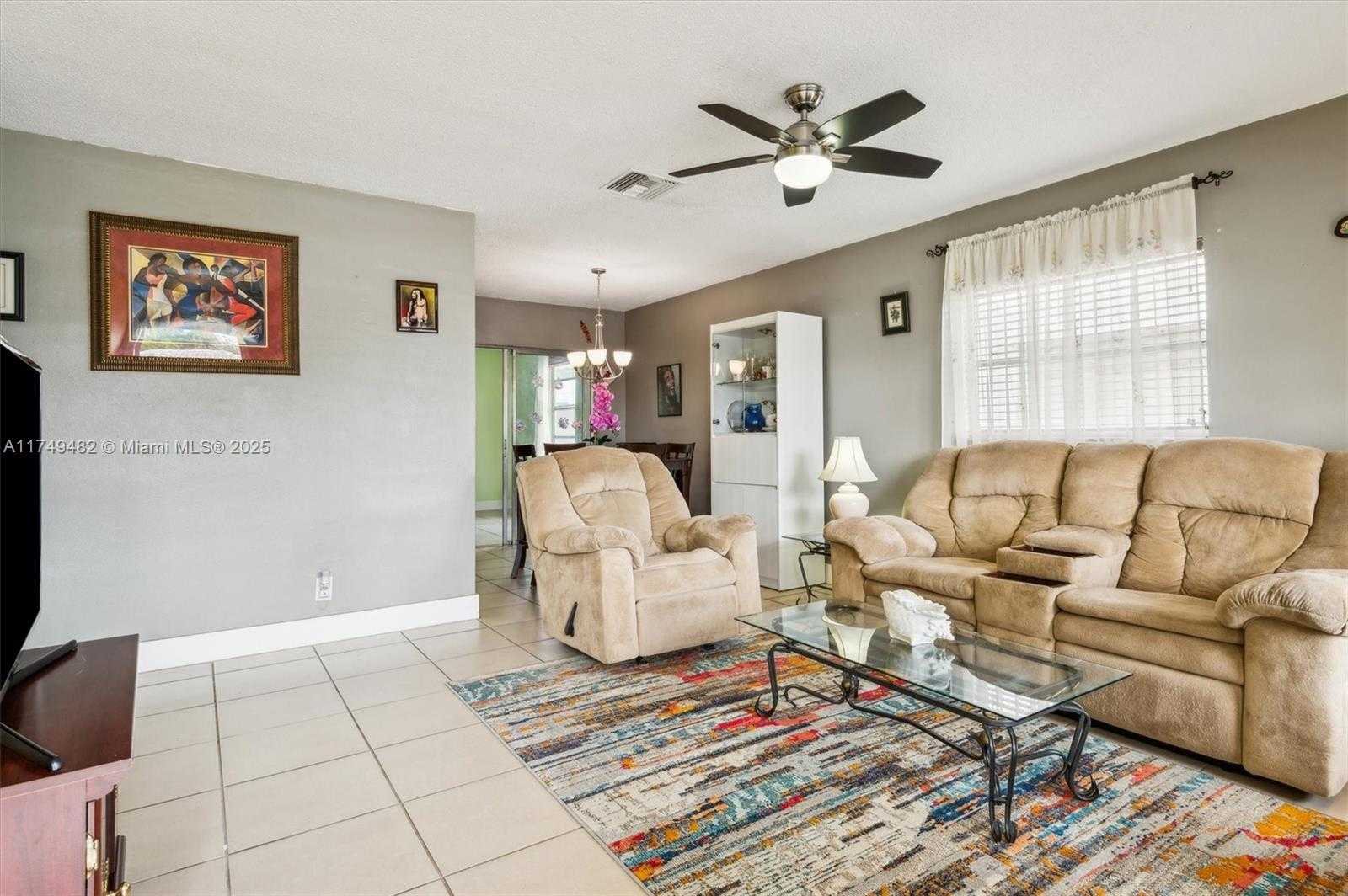 Small Image of 5707 NORTH WEST 85TH AVE, Margate Number 3