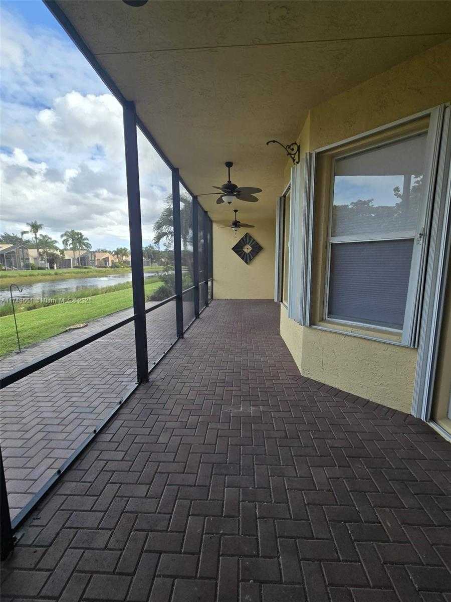 Small Image of 6855 SHAMROCK TRL, Boynton Beach Number 24