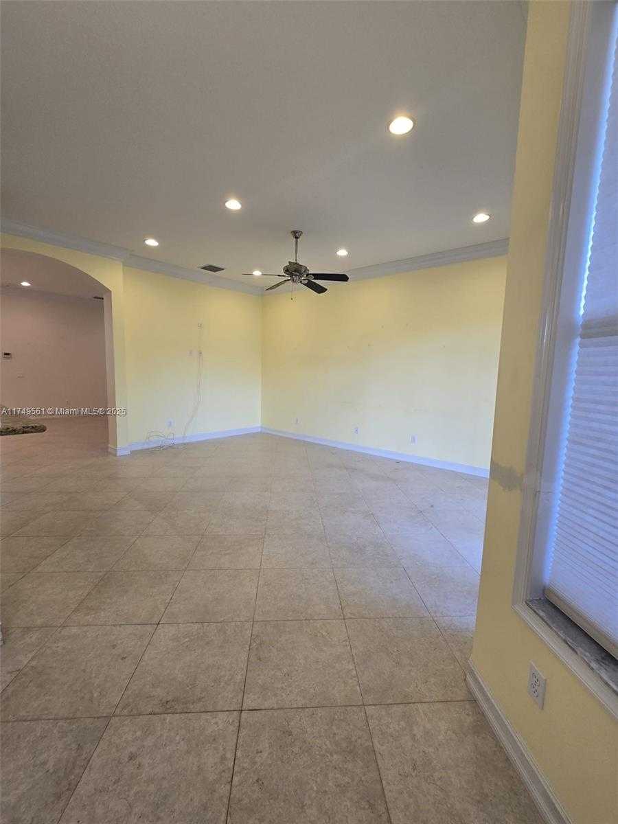 Small Image of 6855 SHAMROCK TRL, Boynton Beach Number 8