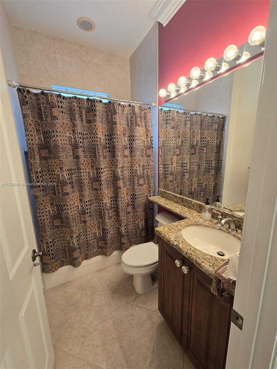 Small Image of 6855 SHAMROCK TRL, Boynton Beach Number 9