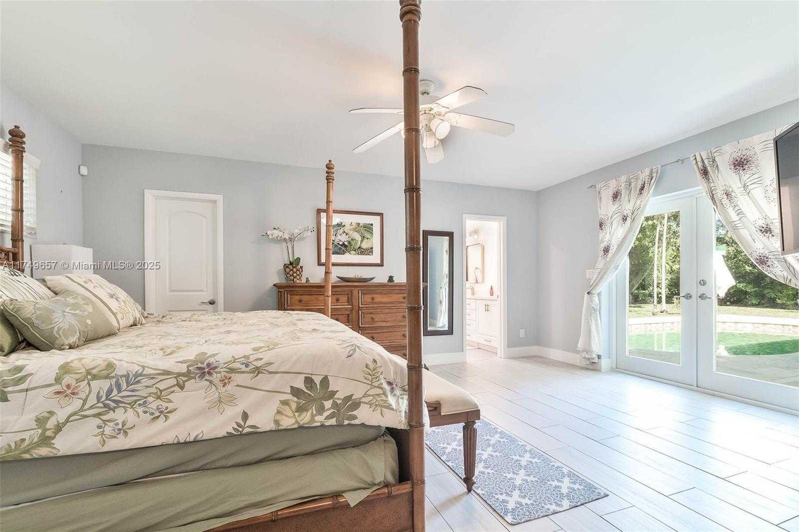 Small Image of 7405 SOUTH WEST 132ND ST, Pinecrest Number 14