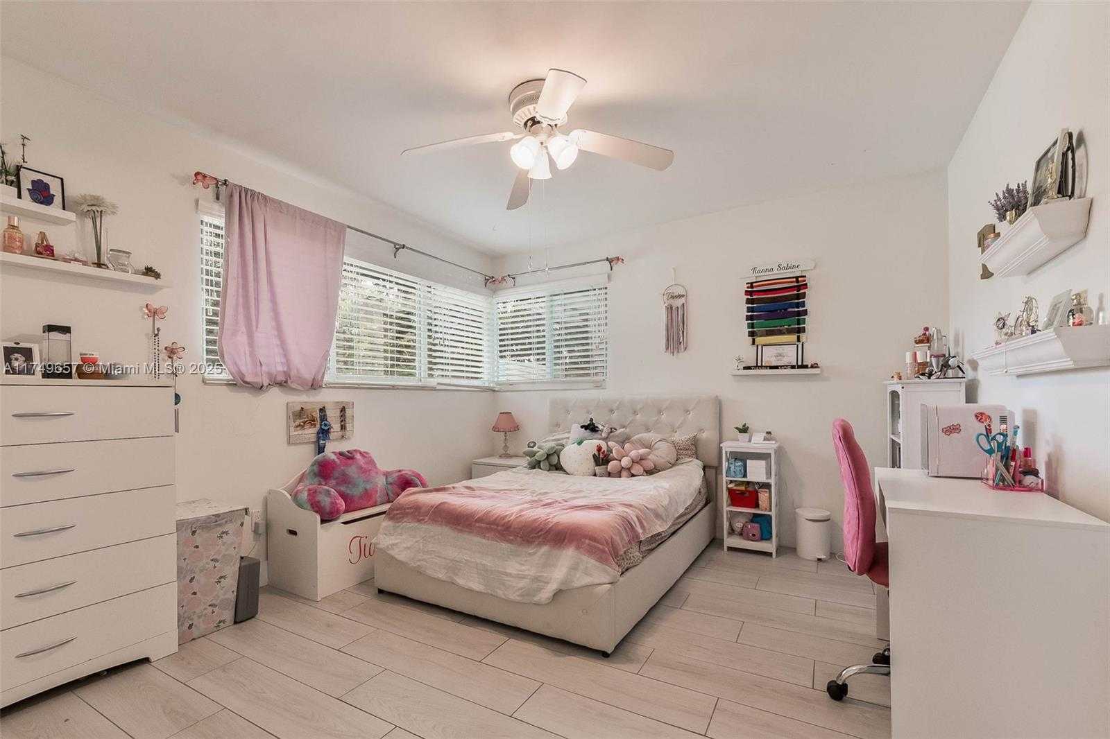 Small Image of 7405 SOUTH WEST 132ND ST, Pinecrest Number 17