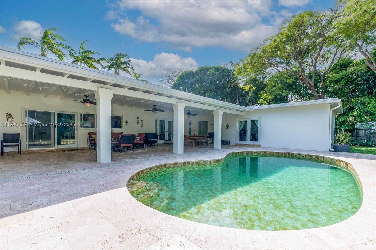 Small Image of 7405 SOUTH WEST 132ND ST, Pinecrest Number 24