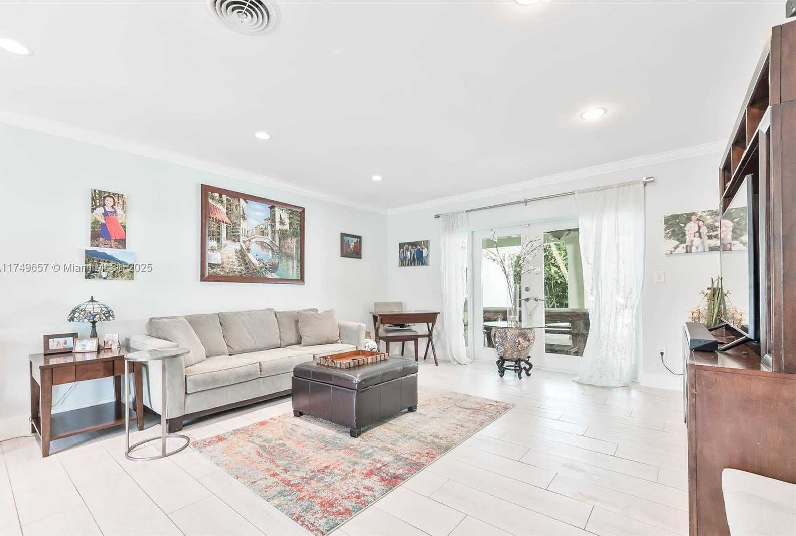 Small Image of 7405 SOUTH WEST 132ND ST, Pinecrest Number 5