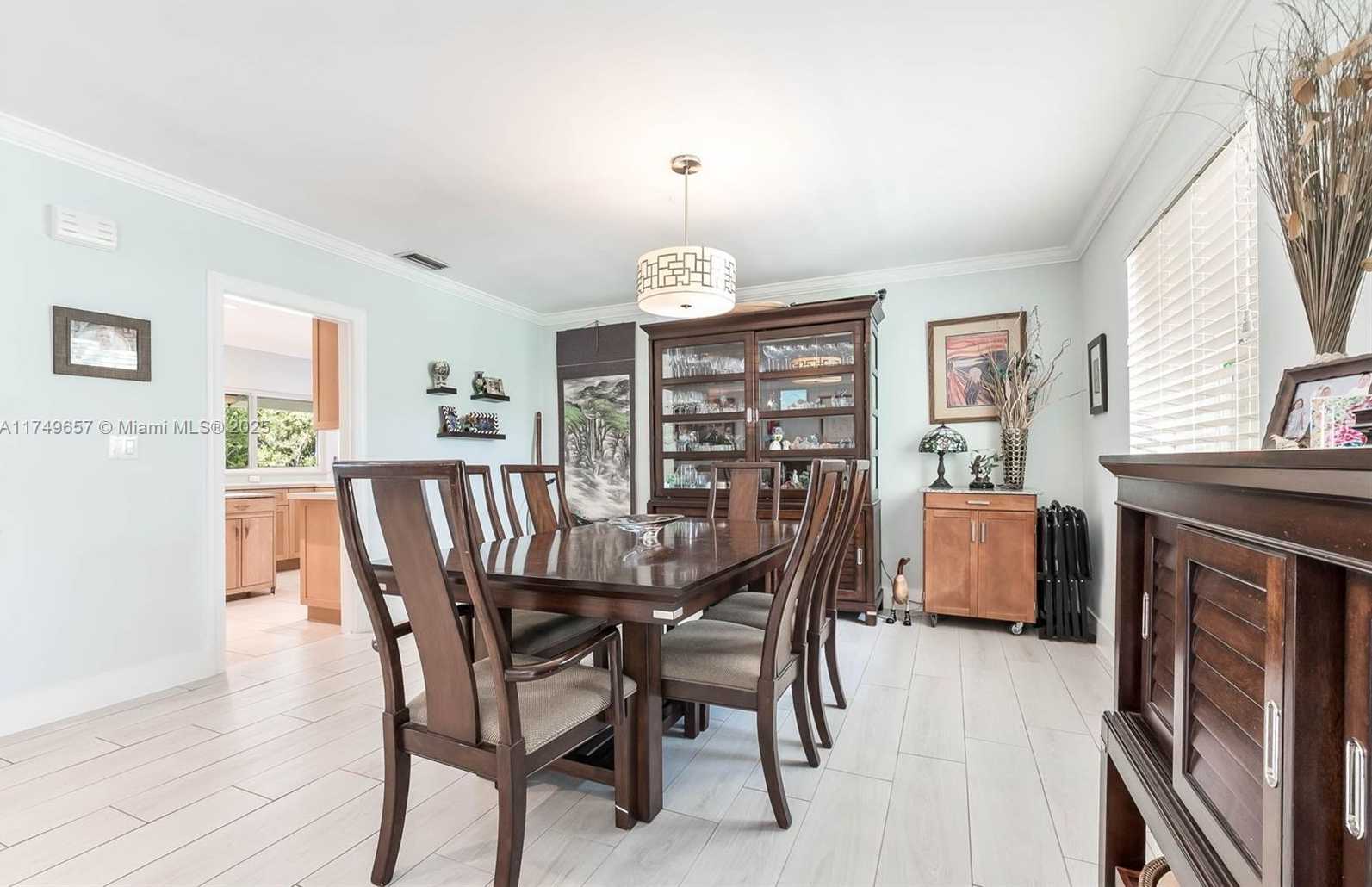 Small Image of 7405 SOUTH WEST 132ND ST, Pinecrest Number 7