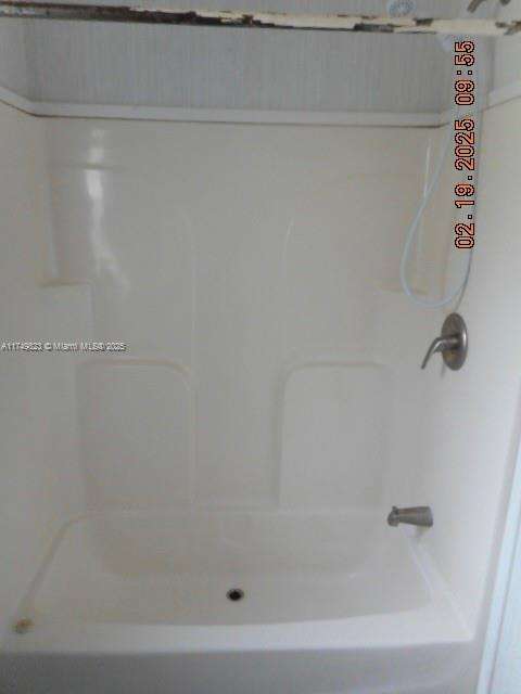 Small Image of 1901 SOUTH WEST 87TH TER, Davie Number 40