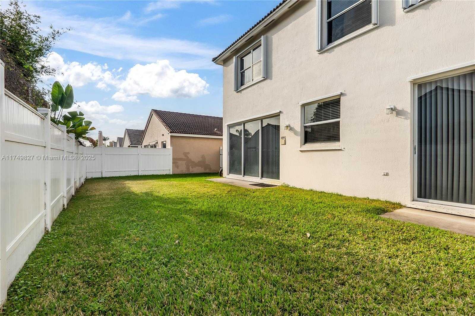 Small Image of 16452 NORTH WEST 22ND ST, Pembroke Pines Number 27