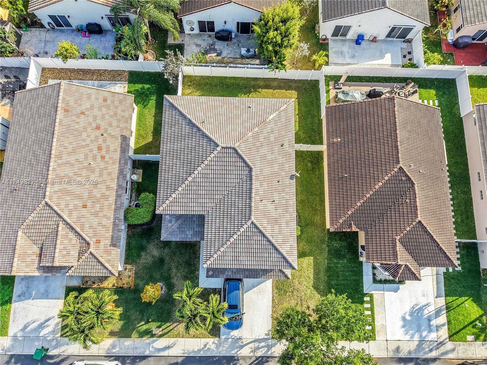 Small Image of 16452 NORTH WEST 22ND ST, Pembroke Pines Number 3