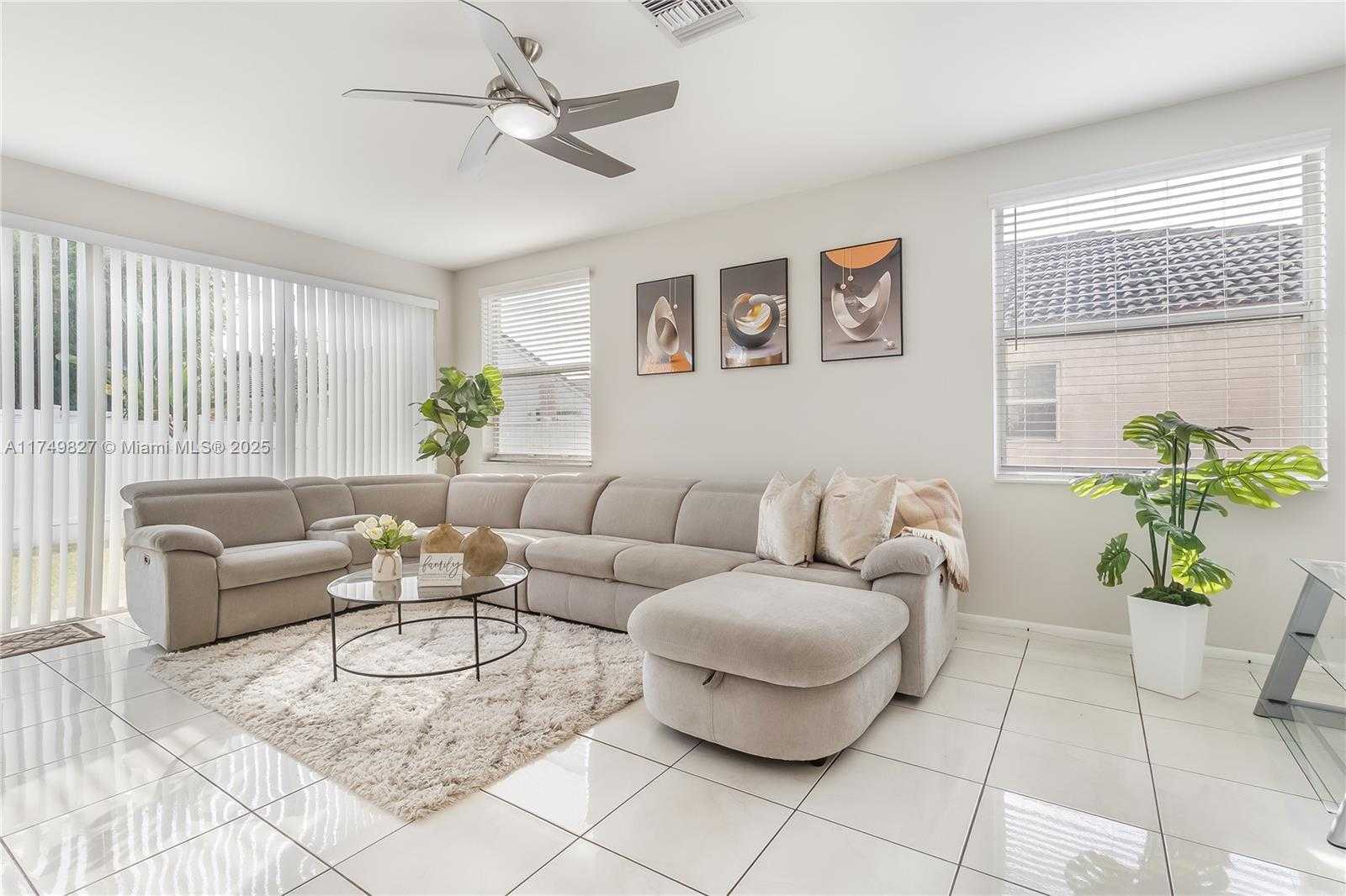 Small Image of 16452 NORTH WEST 22ND ST, Pembroke Pines Number 6