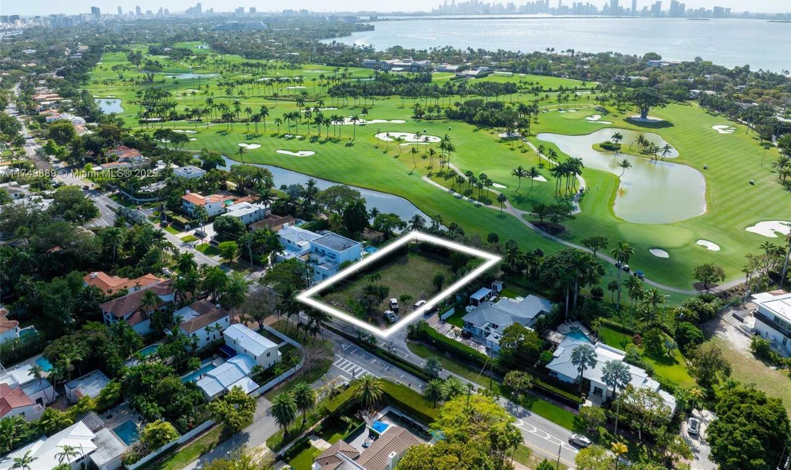 Small Image of 6060 LA GORCE DR, Miami Beach Number 2