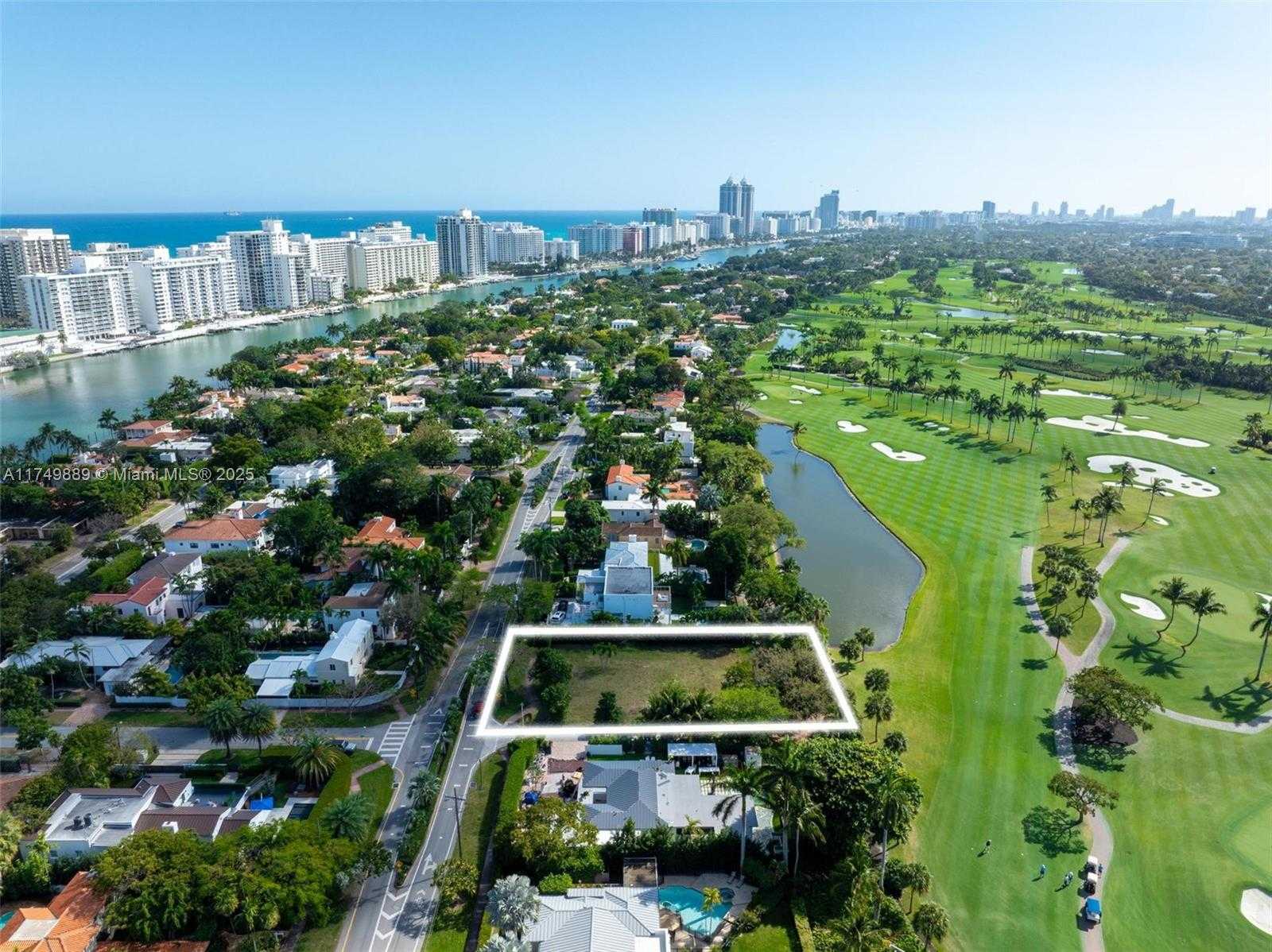 Small Image of 6060 LA GORCE DR, Miami Beach Number 21