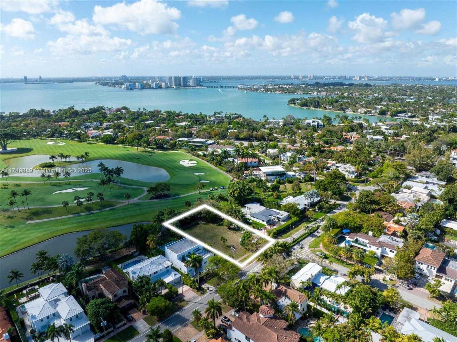 Small Image of 6060 LA GORCE DR, Miami Beach Number 23