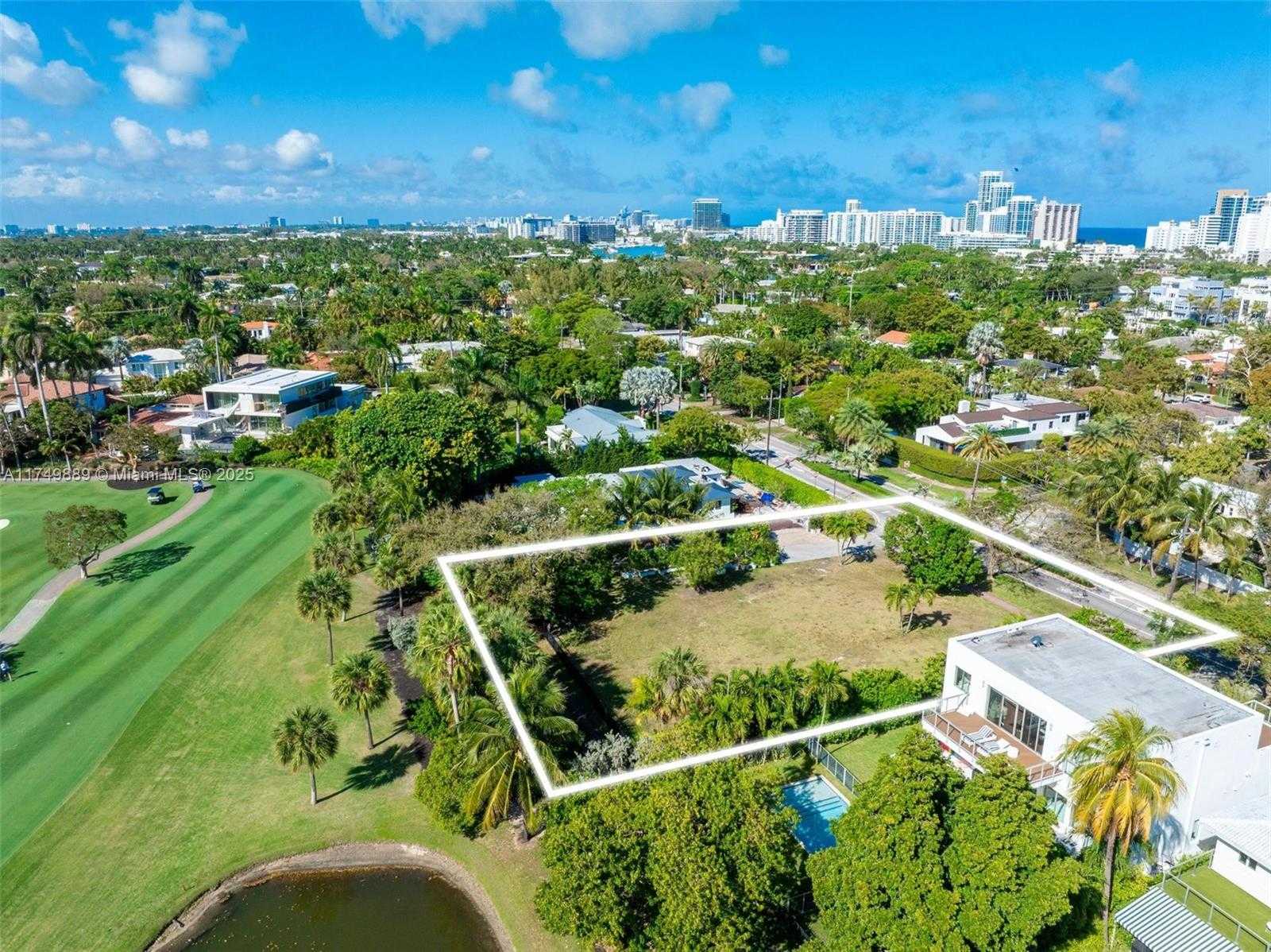 Small Image of 6060 LA GORCE DR, Miami Beach Number 35