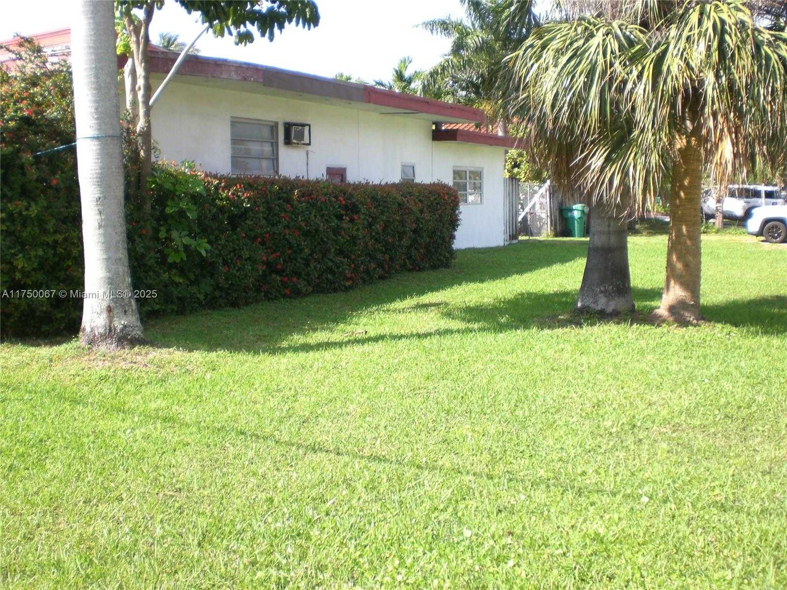Small Image of 18920, Sunny Isles Beach Number 2