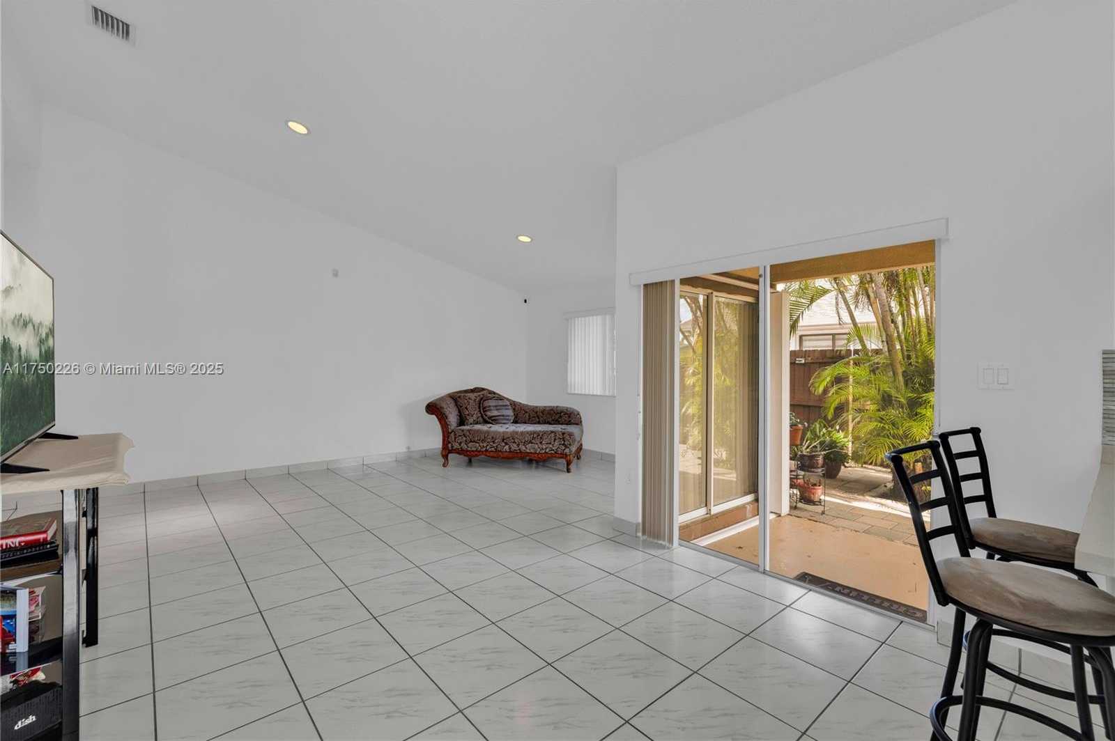 Small Image of 9951 SOUTH WEST 218TH TER, Cutler Bay Number 10
