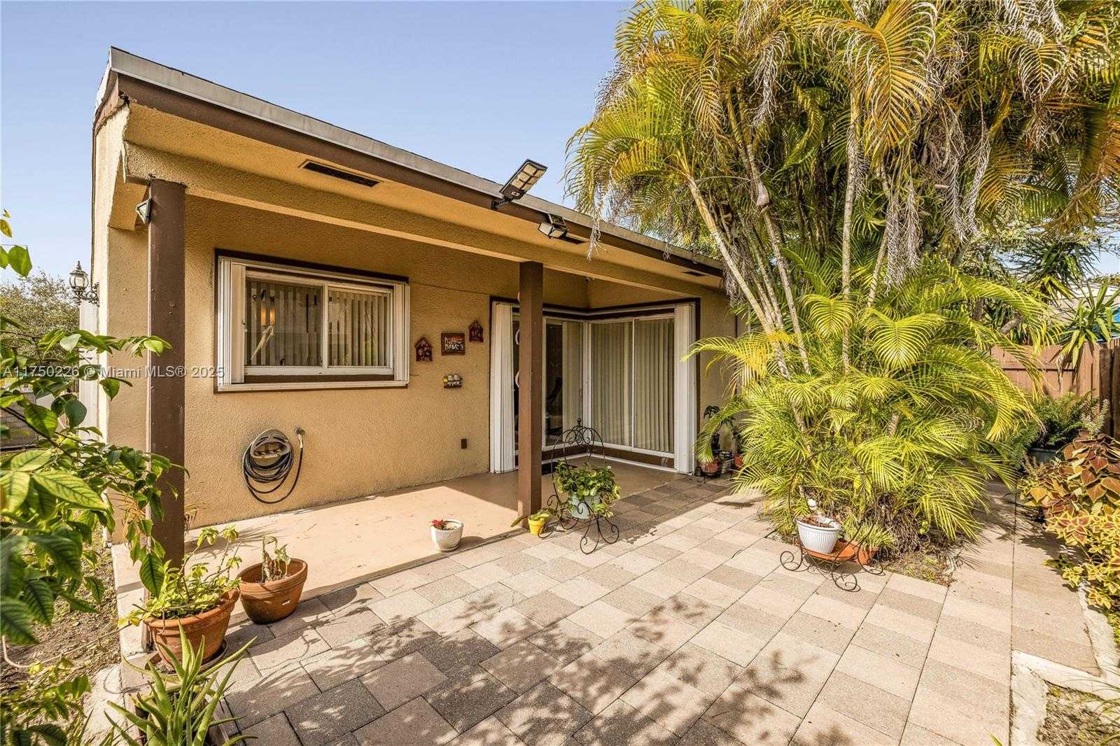 Small Image of 9951 SOUTH WEST 218TH TER, Cutler Bay Number 18
