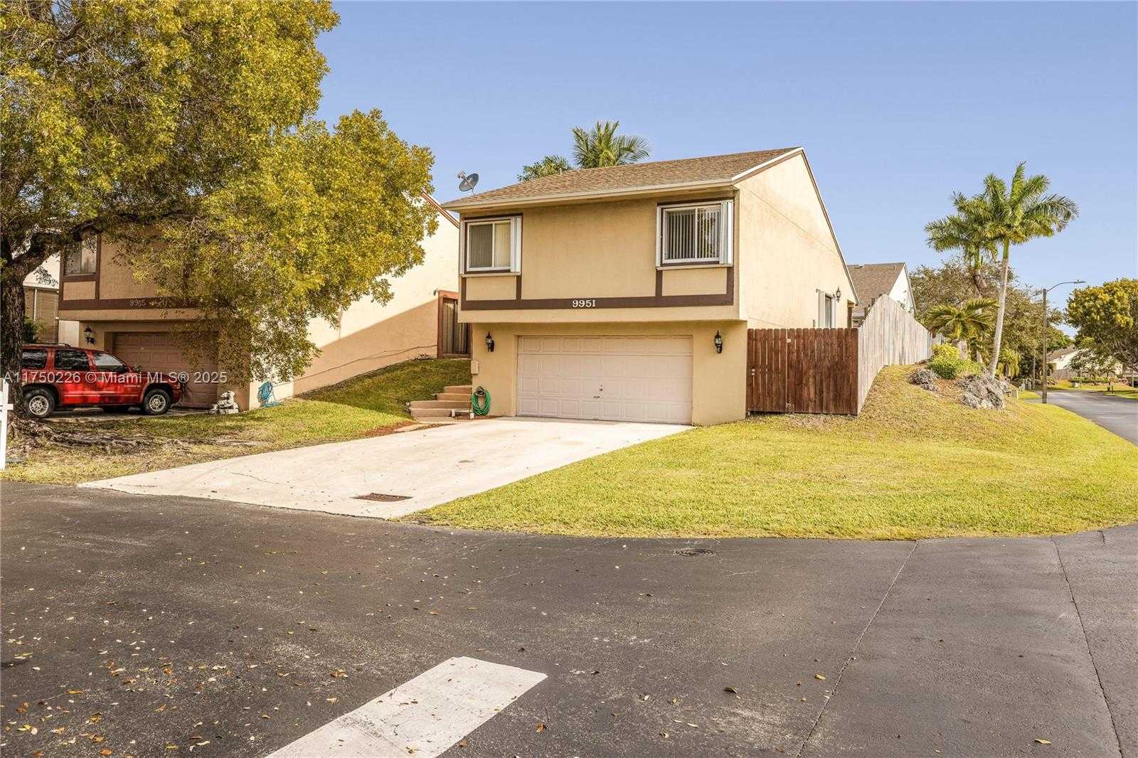 Small Image of 9951 SOUTH WEST 218TH TER, Cutler Bay Number 22