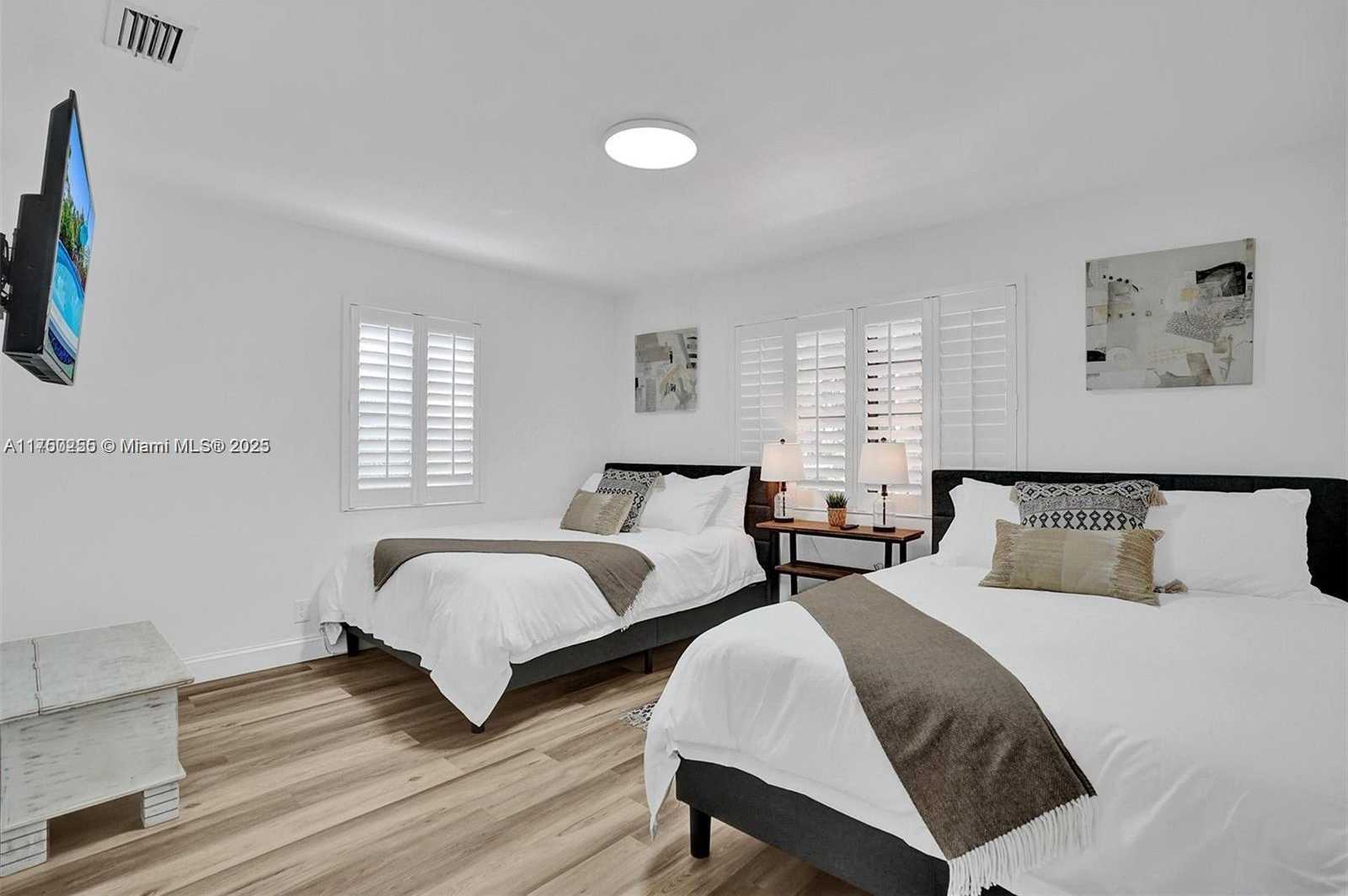 Small Image of 110 SOUTH WEST 5TH ST, Hallandale Beach Number 13