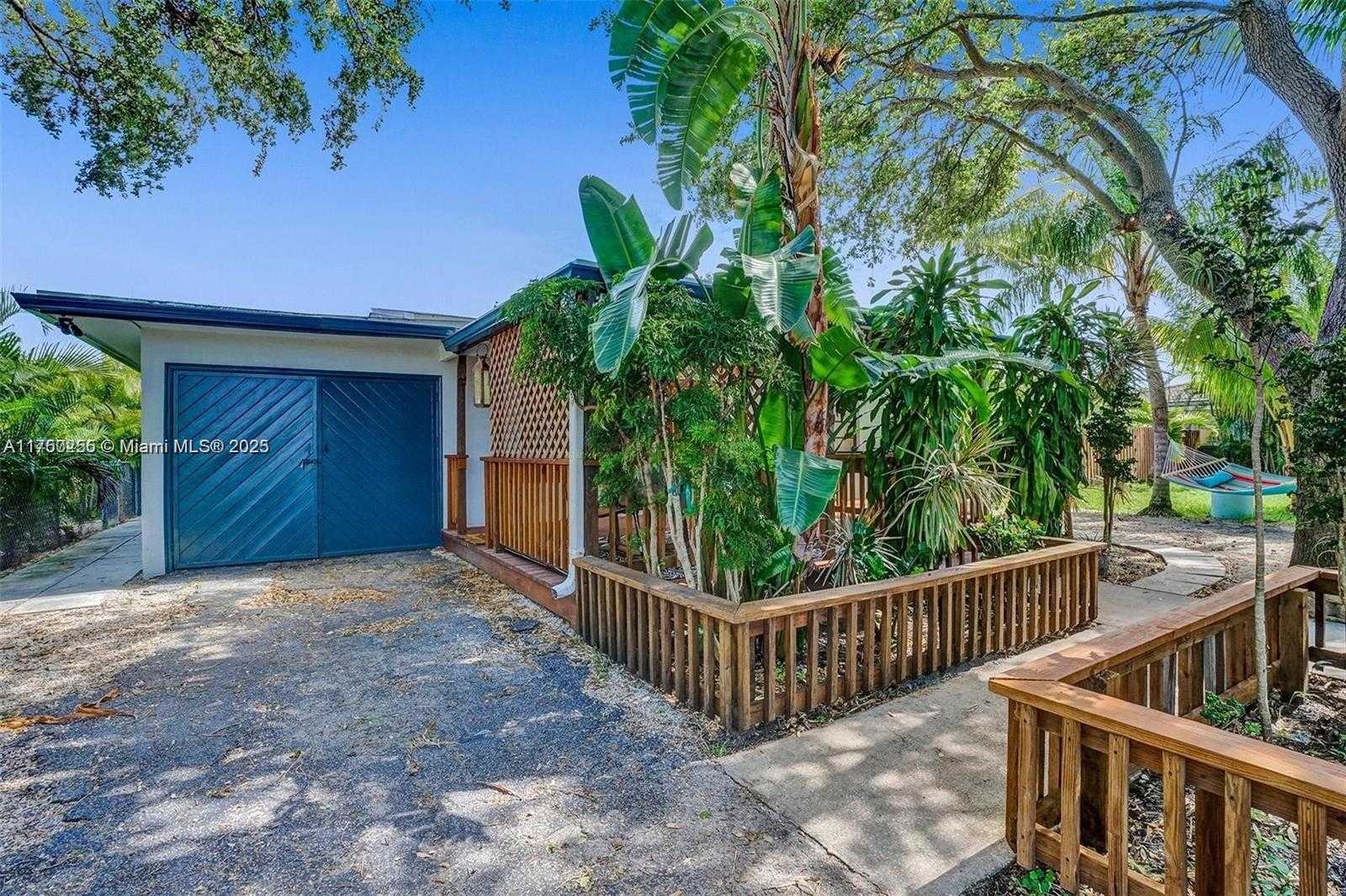 Small Image of 110 SOUTH WEST 5TH ST, Hallandale Beach Number 21