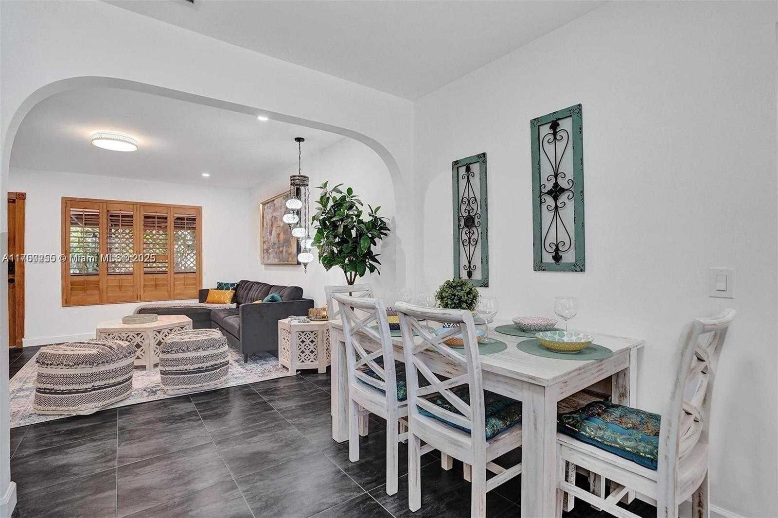 Small Image of 110 SOUTH WEST 5TH ST, Hallandale Beach Number 26