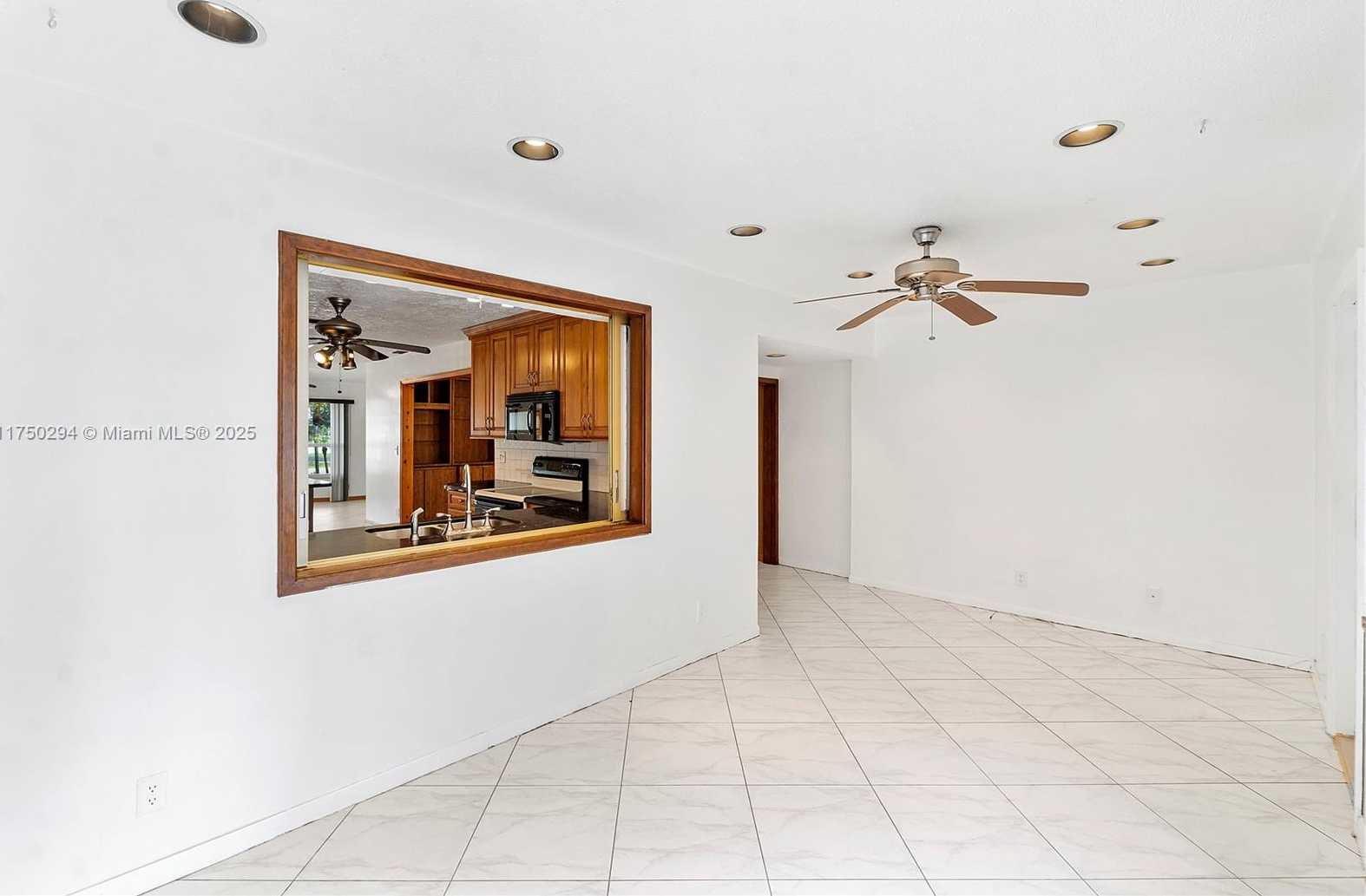 Small Image of 5300 ADAMS ST, Hollywood Number 17