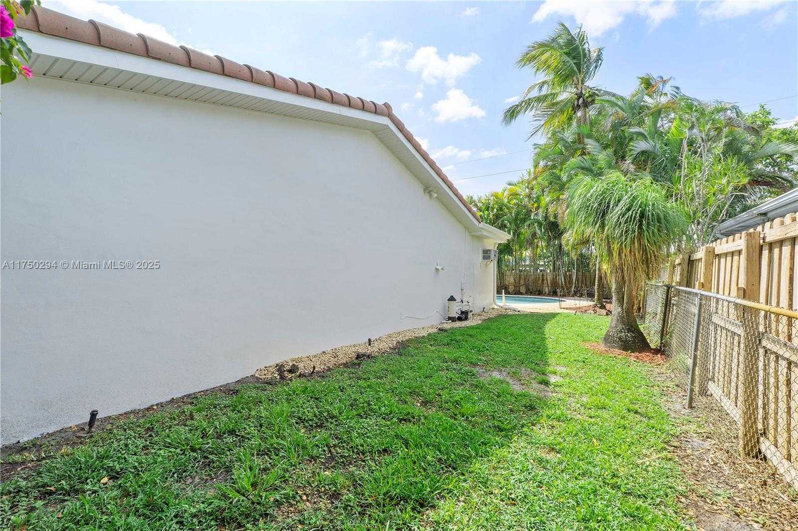 Small Image of 5300 ADAMS ST, Hollywood Number 21