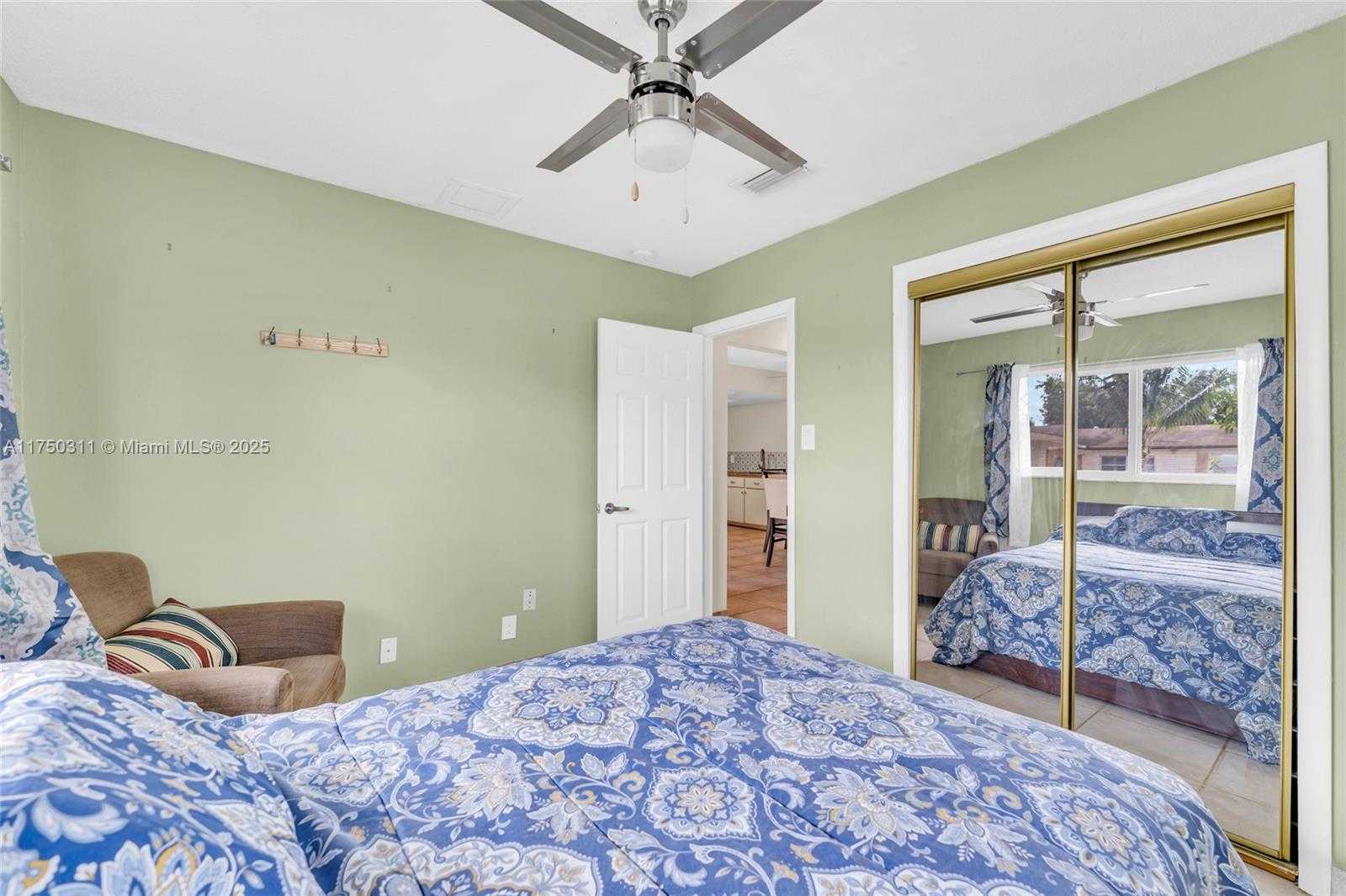 Small Image of 6985 NORTH WEST 11TH CT, Margate Number 16