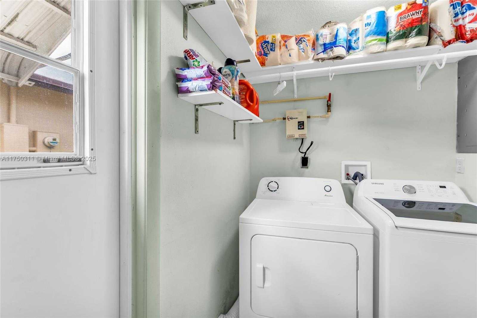 Small Image of 6985 NORTH WEST 11TH CT, Margate Number 25