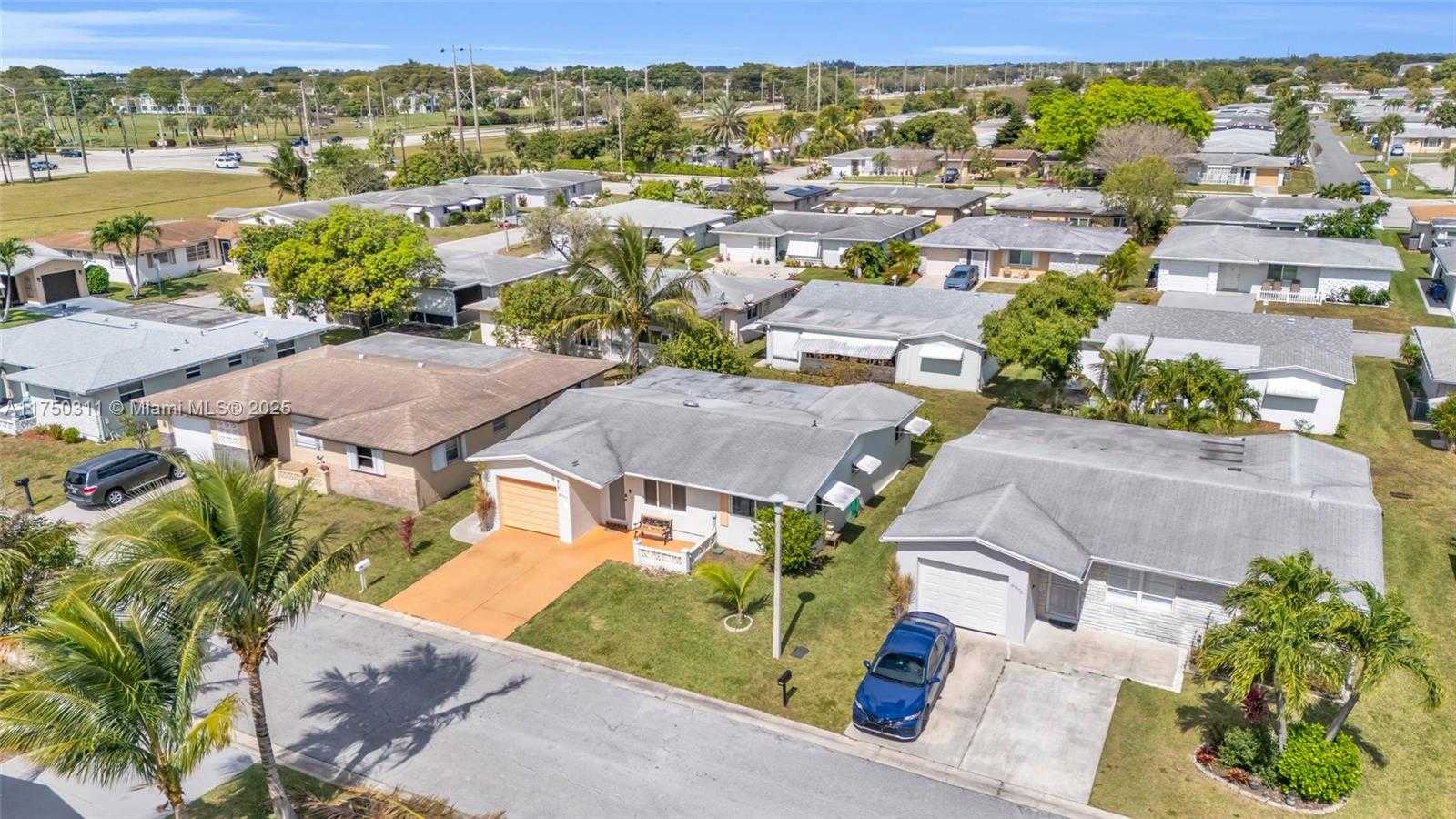 Small Image of 6985 NORTH WEST 11TH CT, Margate Number 32