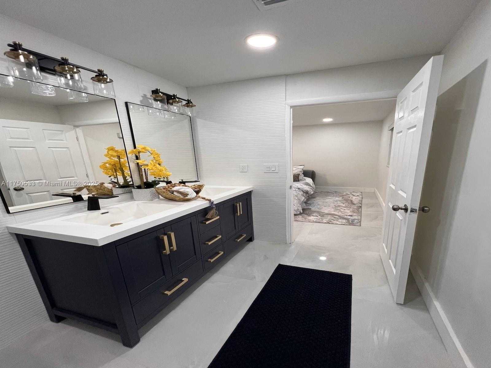 Small Image of 2807 NORTH WEST 9TH ST, Fort Lauderdale Number 15