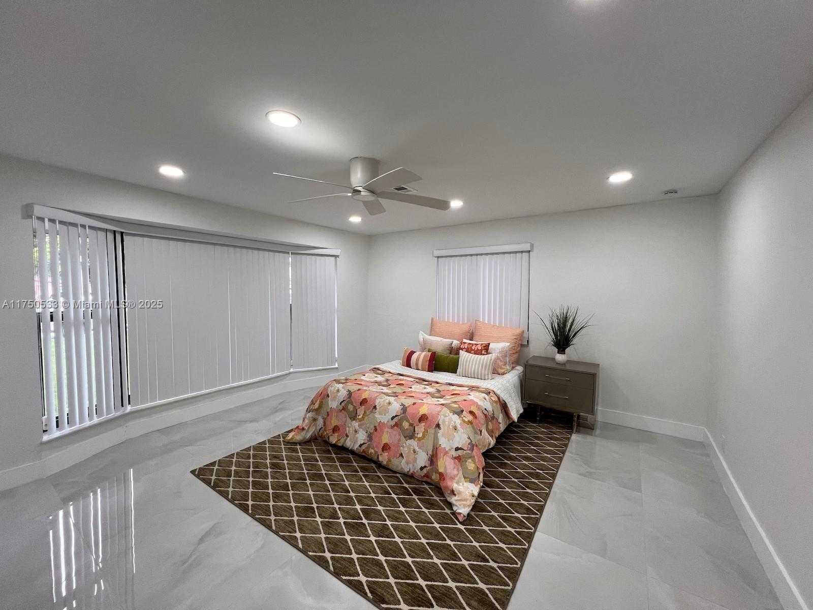 Small Image of 2807 NORTH WEST 9TH ST, Fort Lauderdale Number 16