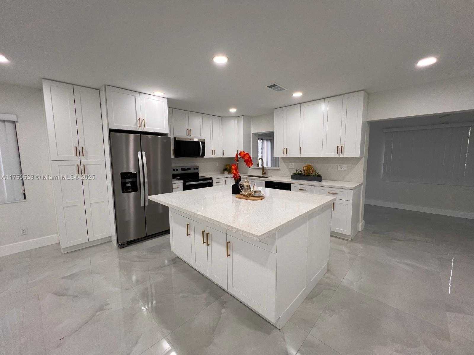 Small Image of 2807 NORTH WEST 9TH ST, Fort Lauderdale Number 4