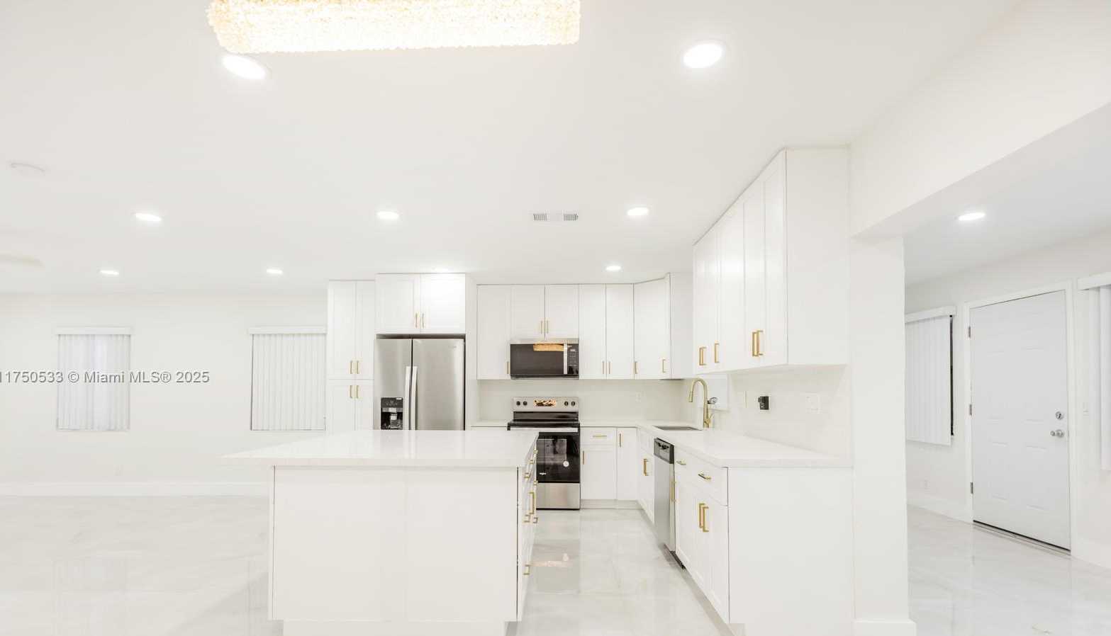 Small Image of 2807 NORTH WEST 9TH ST, Fort Lauderdale Number 5