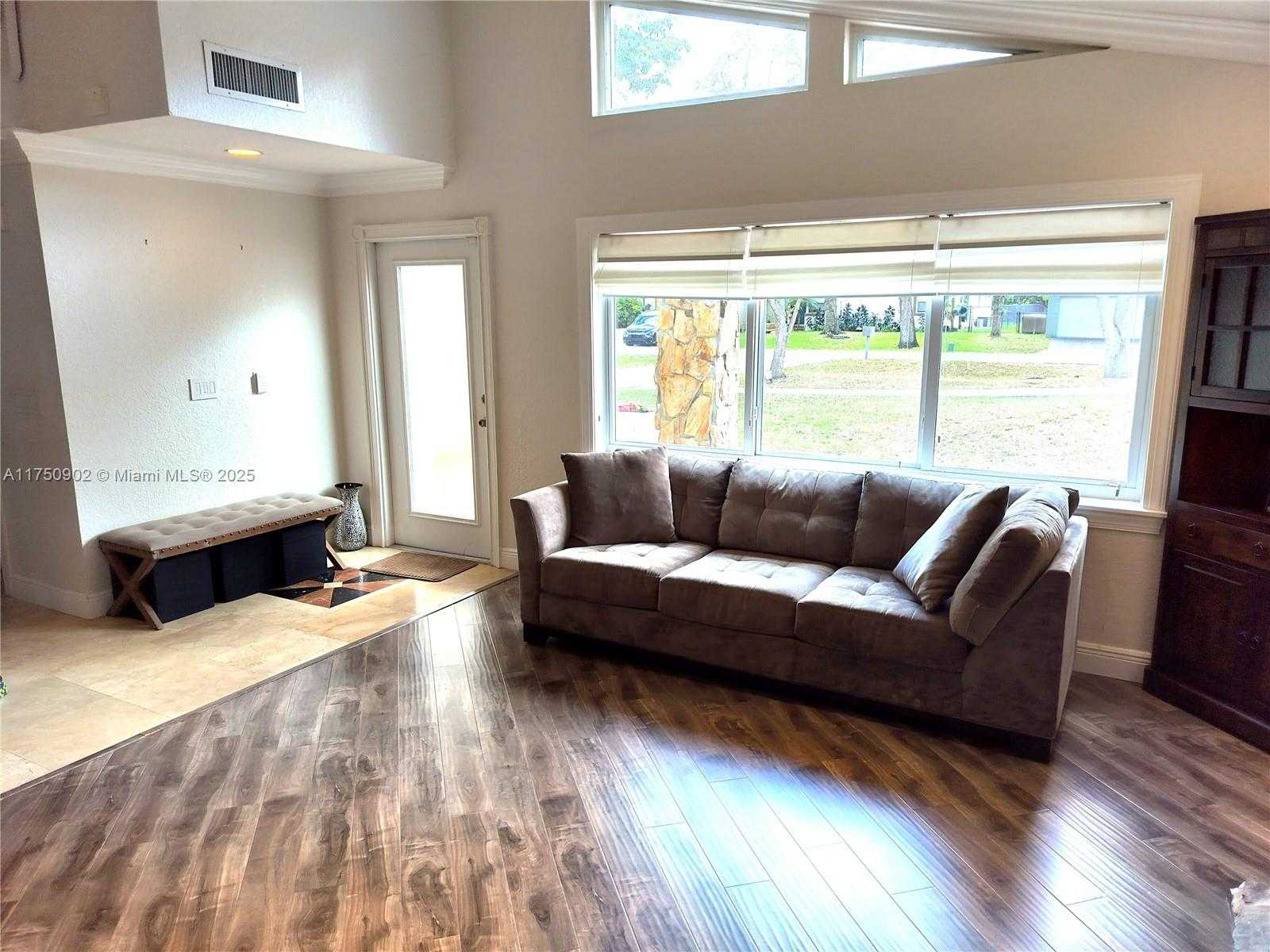 Small Image of 3511 BARK WAY, Cooper City Number 11
