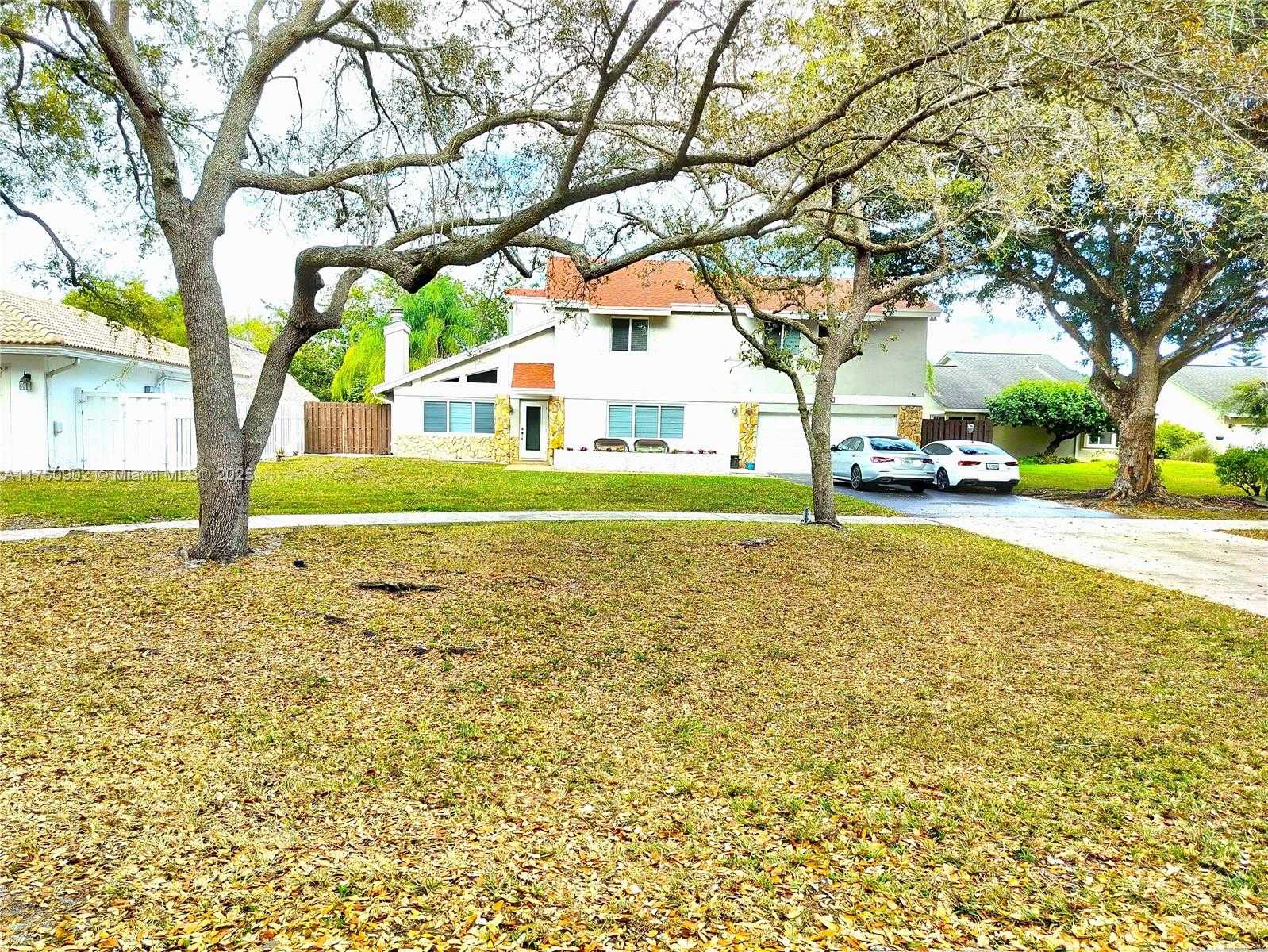 Small Image of 3511 BARK WAY, Cooper City Number 4