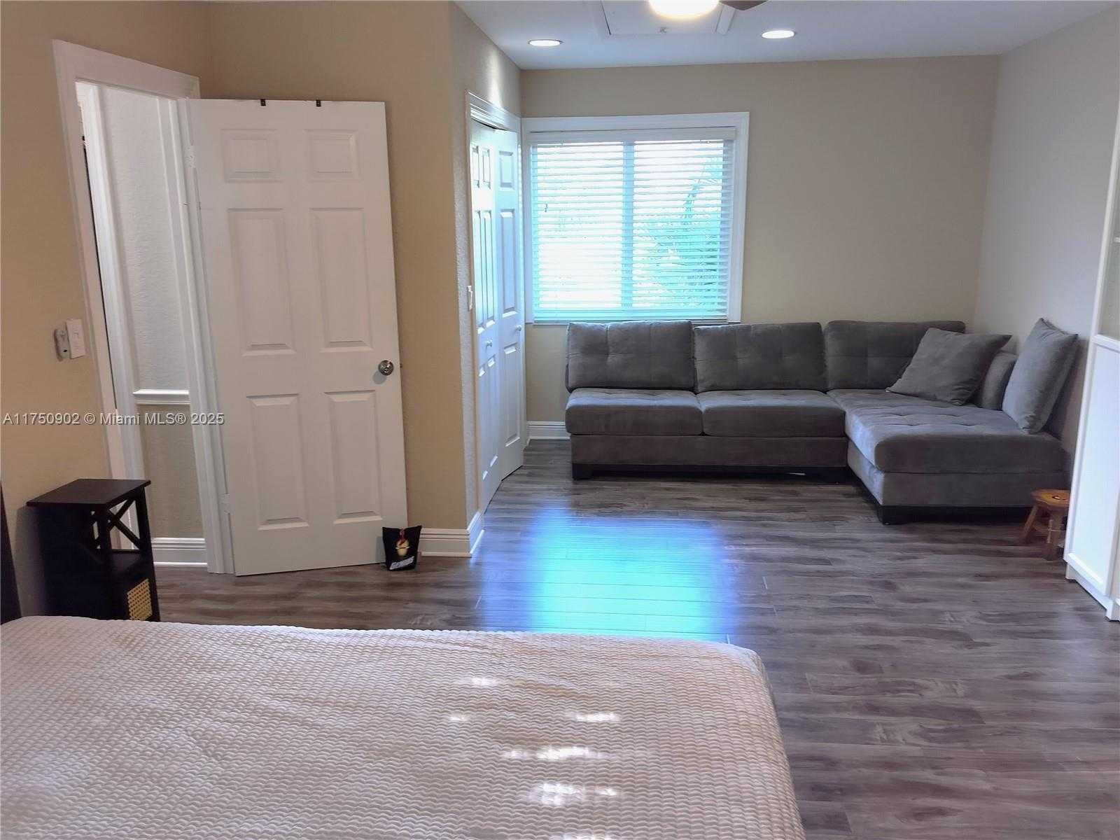 Small Image of 3511 BARK WAY, Cooper City Number 45