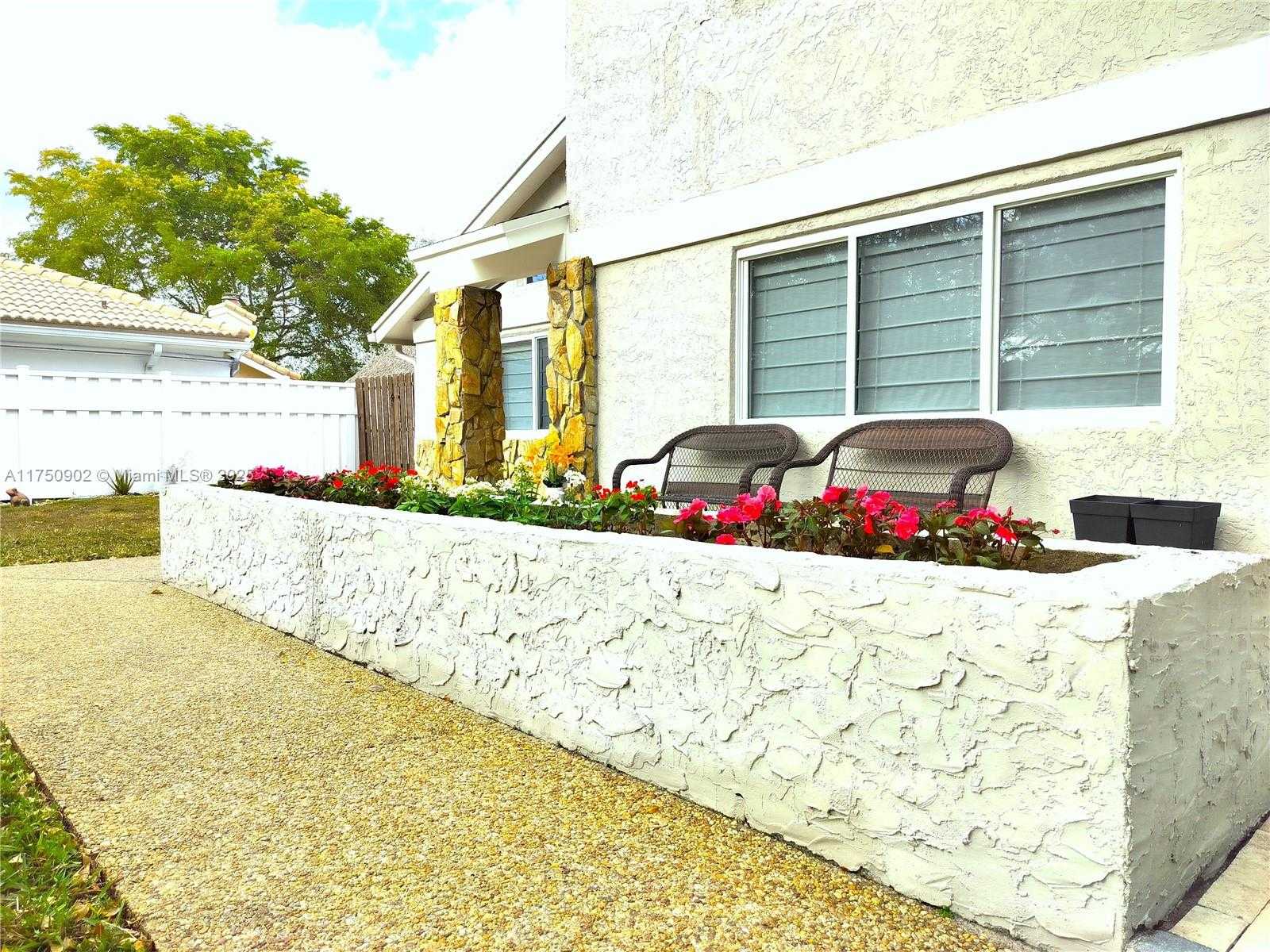 Small Image of 3511 BARK WAY, Cooper City Number 5