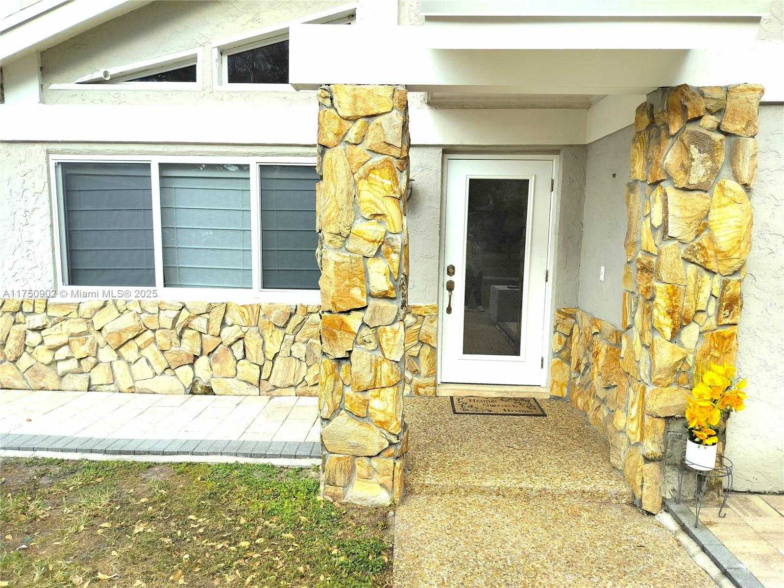 Small Image of 3511 BARK WAY, Cooper City Number 6