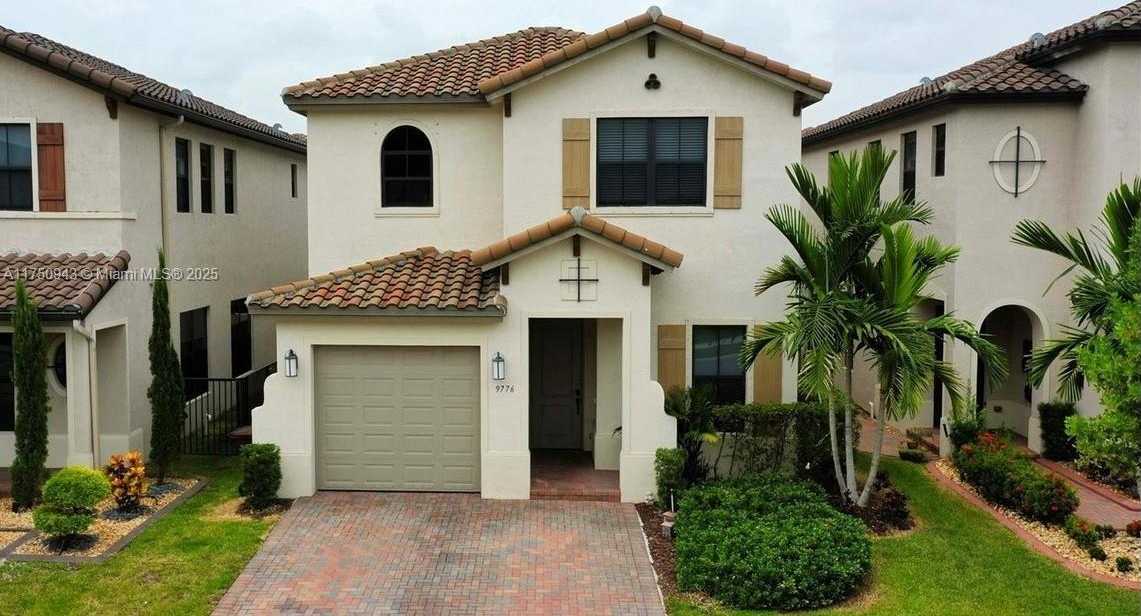 Small Image of 9776 WEST 34TH AVE, Hialeah Number 2