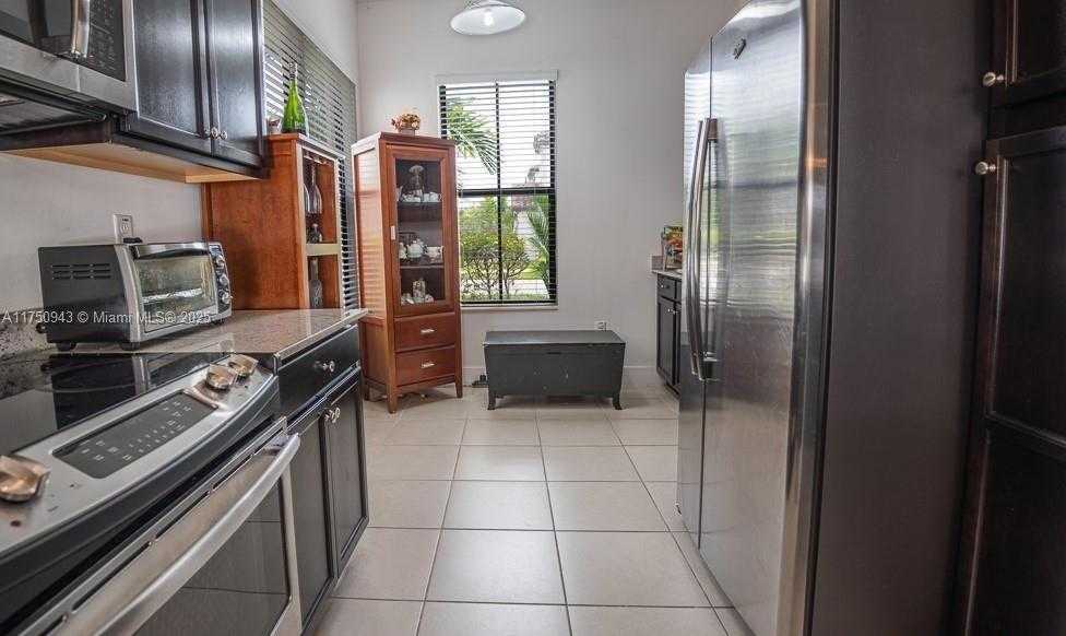 Small Image of 9776 WEST 34TH AVE, Hialeah Number 26