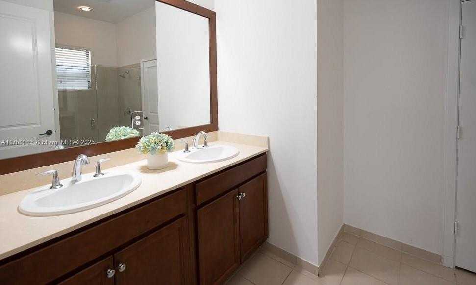 Small Image of 9776 WEST 34TH AVE, Hialeah Number 36
