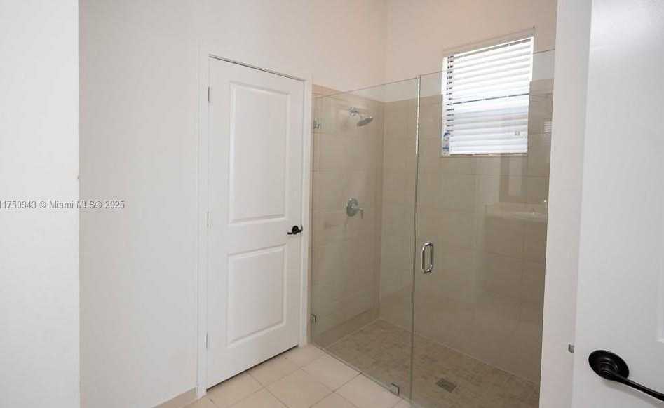 Small Image of 9776 WEST 34TH AVE, Hialeah Number 37
